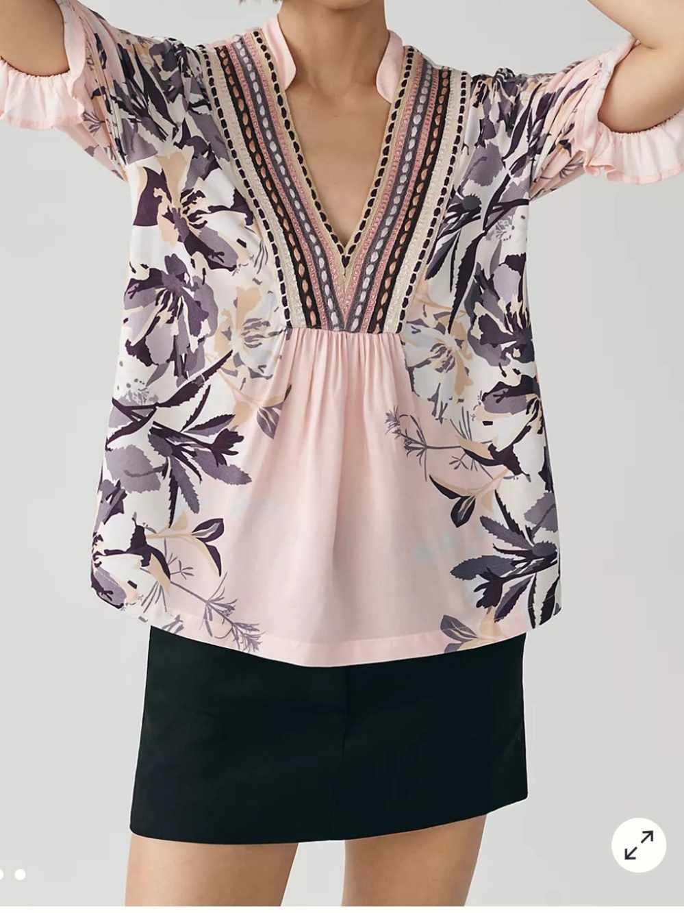 Embroidered V‑Neck Floral Tunic Top - Blush Pink